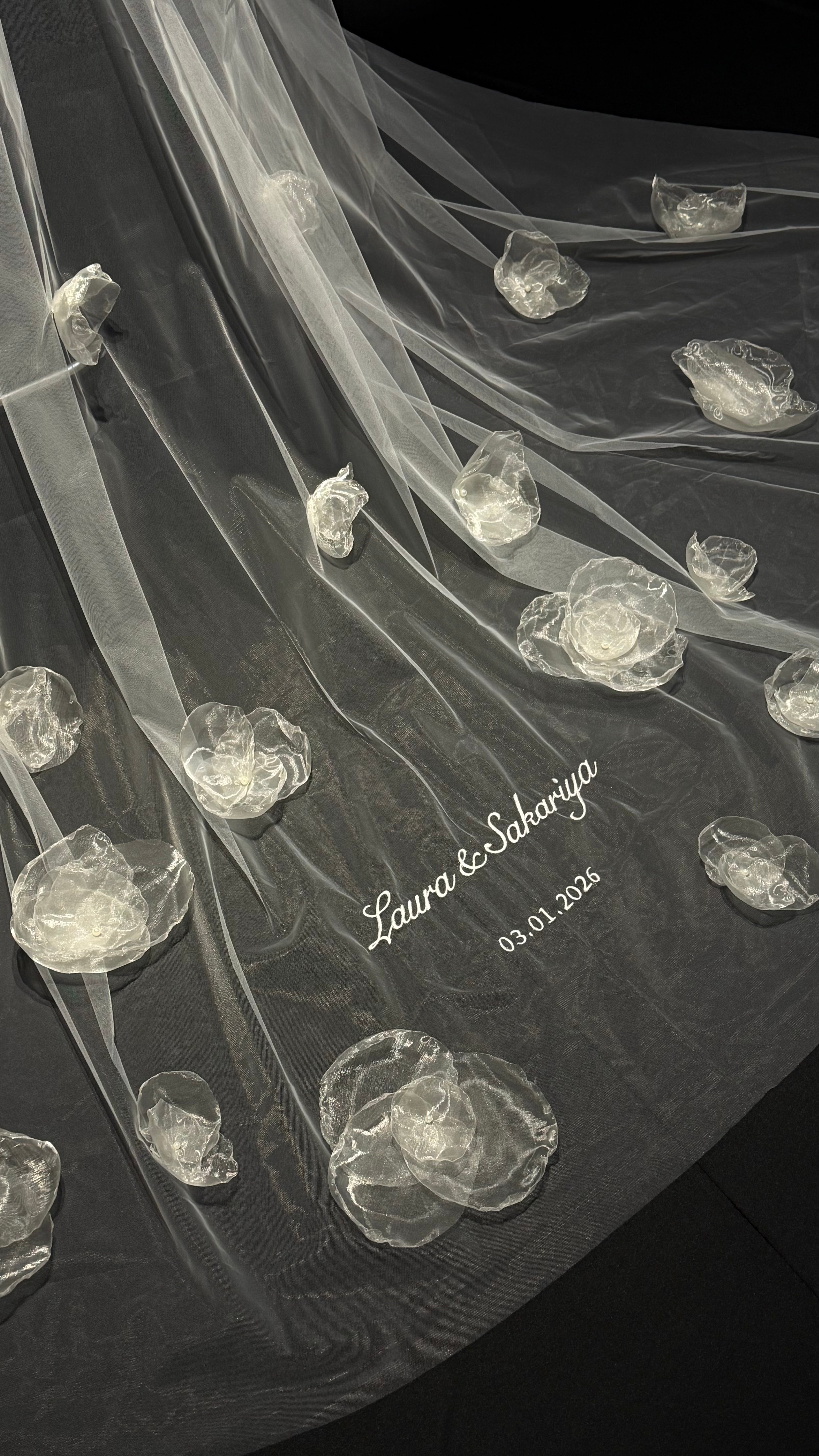 SIGNATURE VEIL - MINIMAL BLOOM