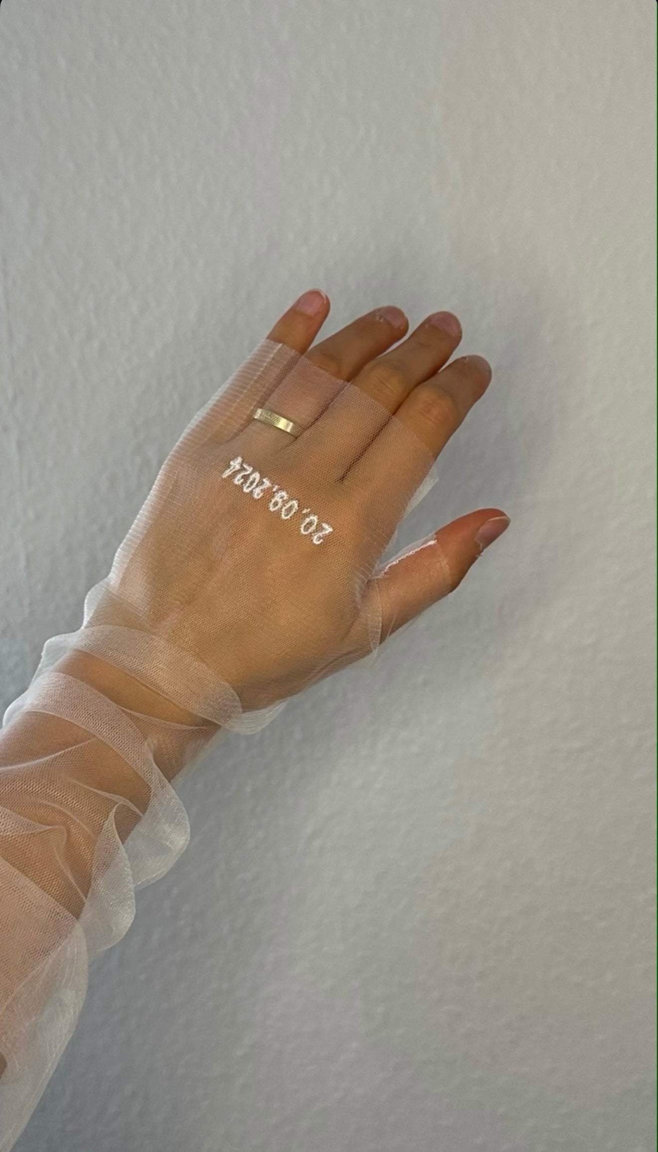 TULLE GLOVES - Personalized