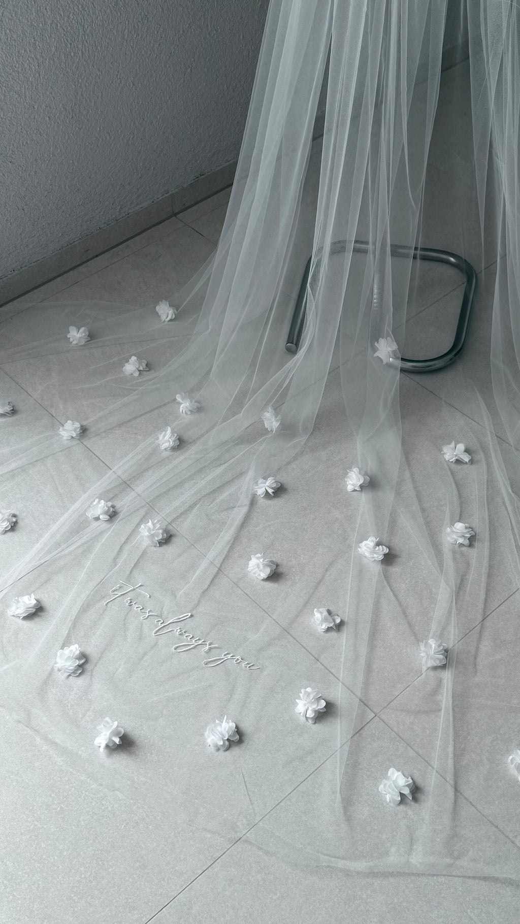 LUNEA VEIL - Personalized